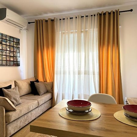 Apartment In The Heart Of Old Bazaar, Tirana - Hana Apartments Eksteriør billede